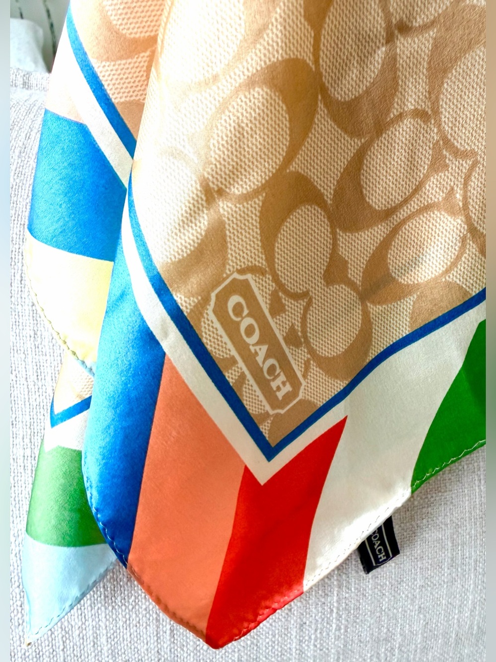 COACH 100% Silk Multicolor Signature C Square Scarf + COA